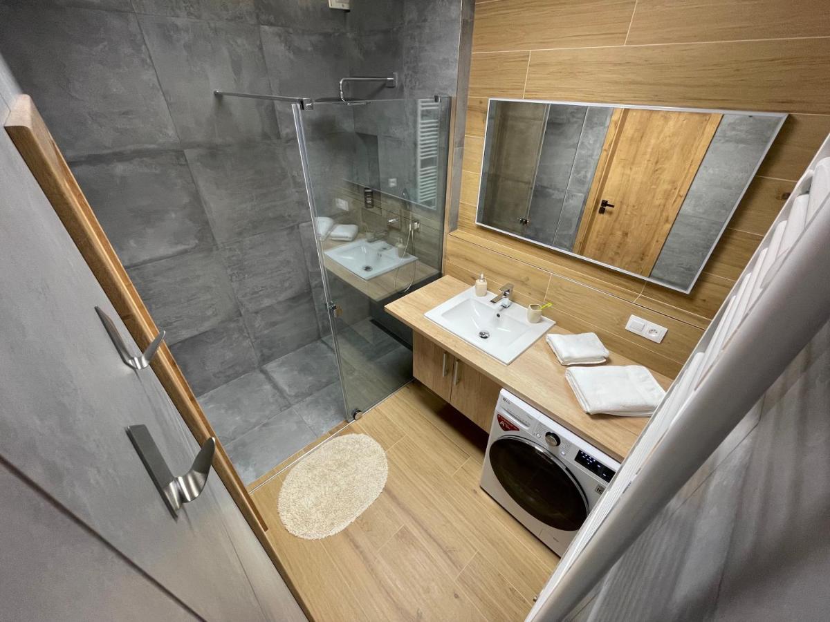 Greenbay Apartment With Free Parking Trenčín Buitenkant foto
