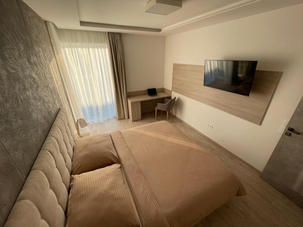 Greenbay Apartment With Free Parking Trenčín Buitenkant foto