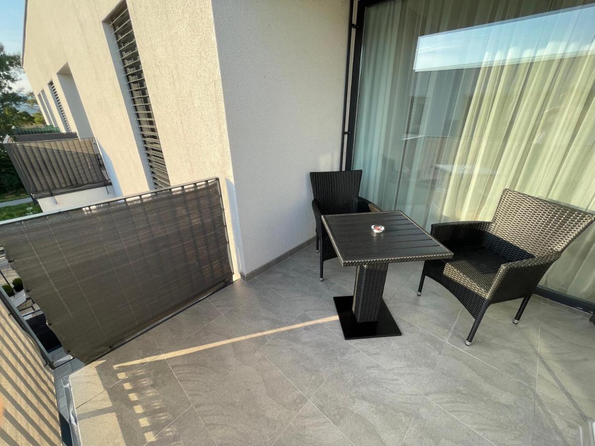 Greenbay Apartment With Free Parking Trenčín Buitenkant foto