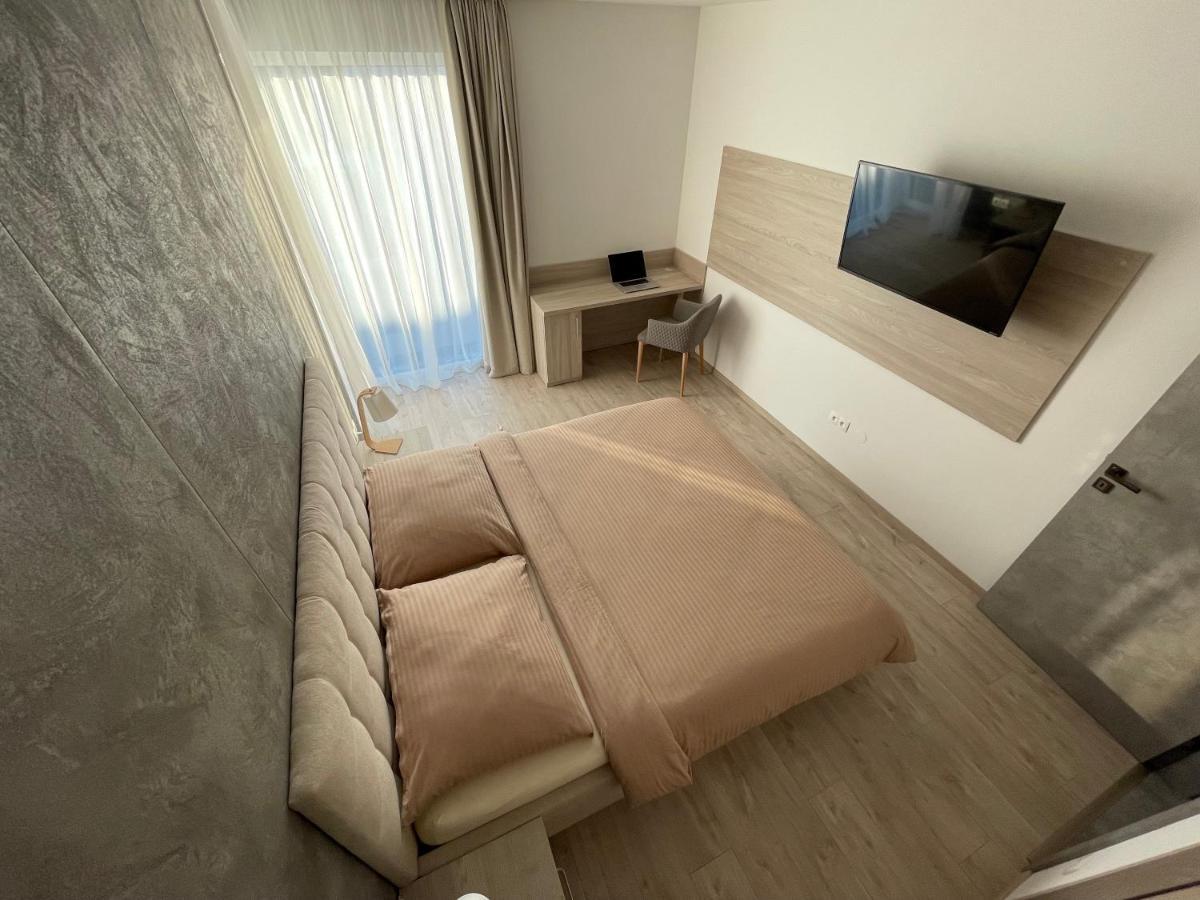 Greenbay Apartment With Free Parking Trenčín Buitenkant foto