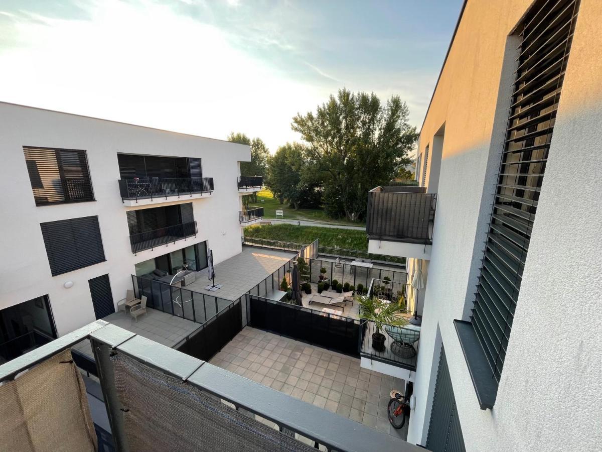 Greenbay Apartment With Free Parking Trenčín Buitenkant foto