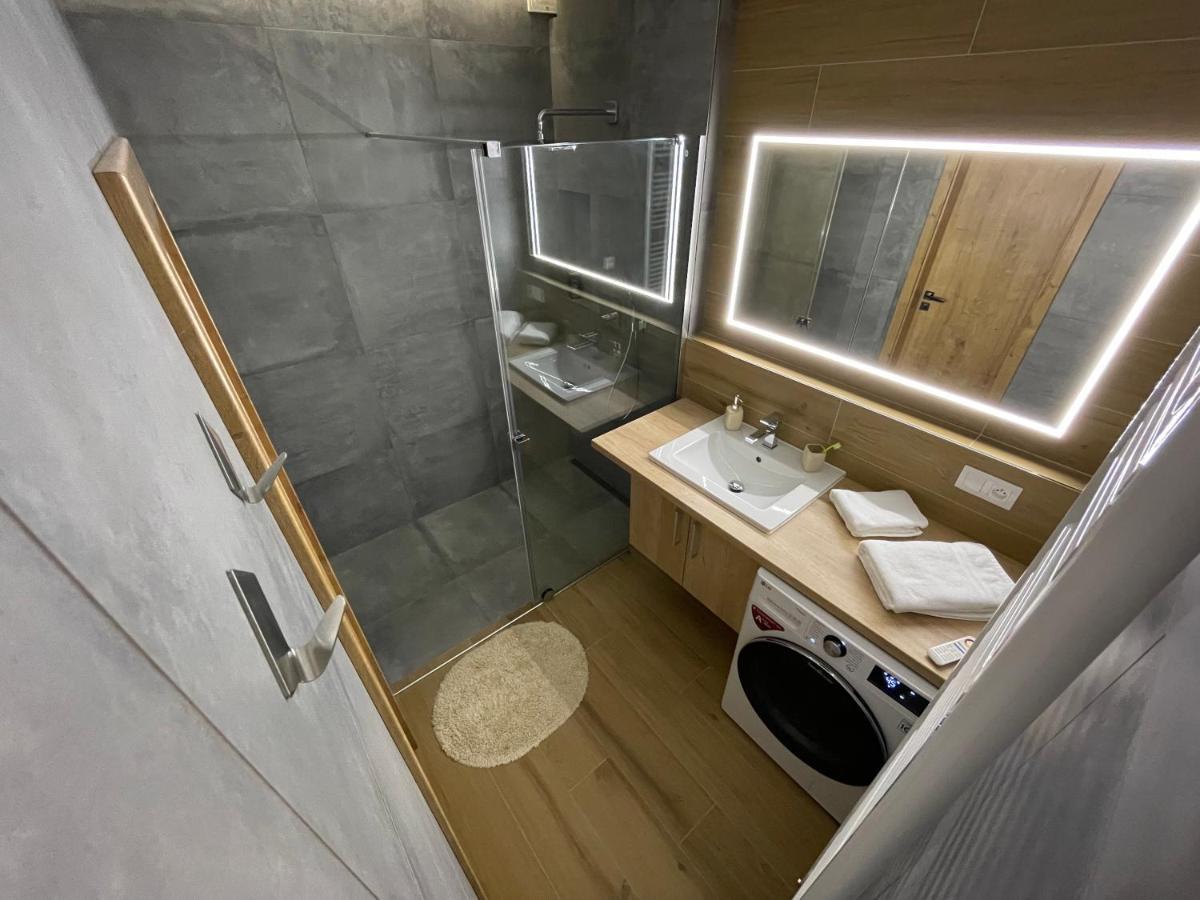 Greenbay Apartment With Free Parking Trenčín Buitenkant foto