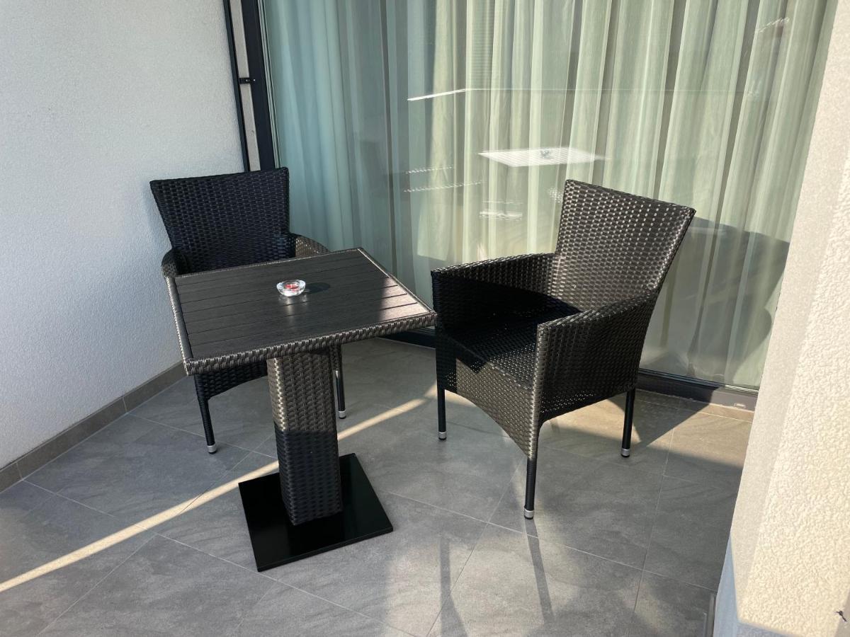 Greenbay Apartment With Free Parking Trenčín Buitenkant foto